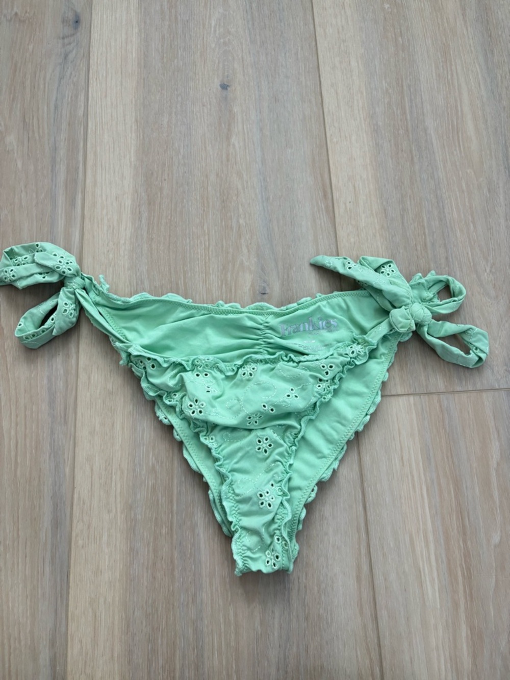 Frankies Bikinis Green Eyelet Tie Side Bikini Bottoms Size Medium